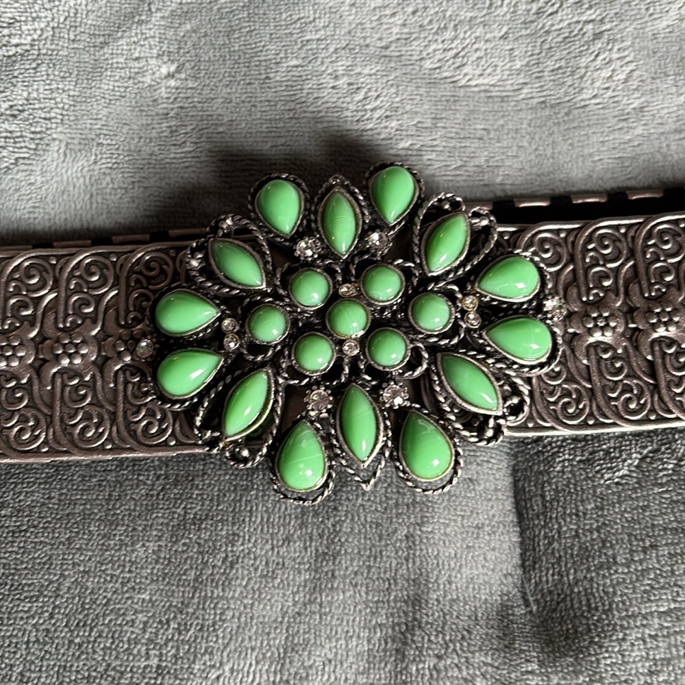 90's Jeweled Green Tone Buckle and stainless Steel Belt w/Elastic Backing Sz s/m